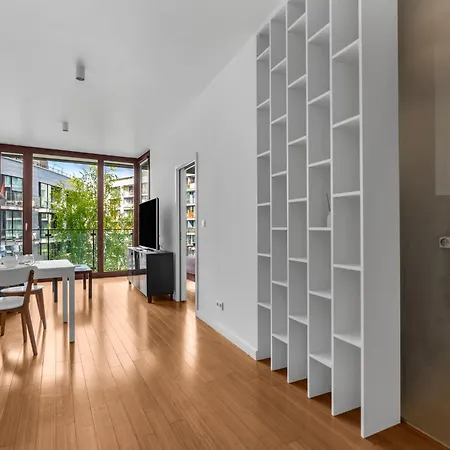 Appartement Ochota - 49m2, Balcony - By Rentujemy *