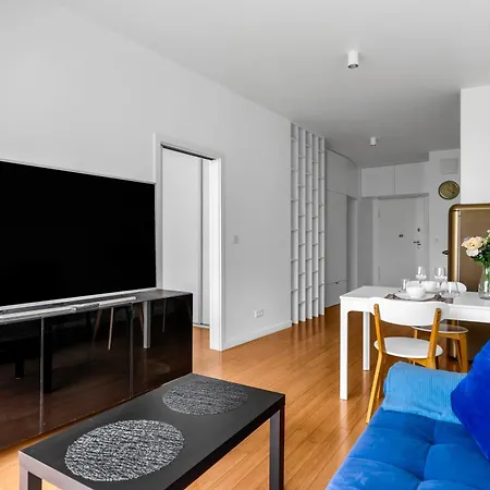 Ochota - 49m2, Balcony - By Rentujemy Apartamento Varsóvia