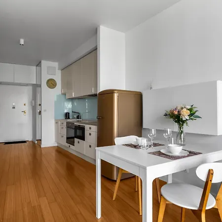 Apartamento Ochota - 49m2, Balcony - By Rentujemy *